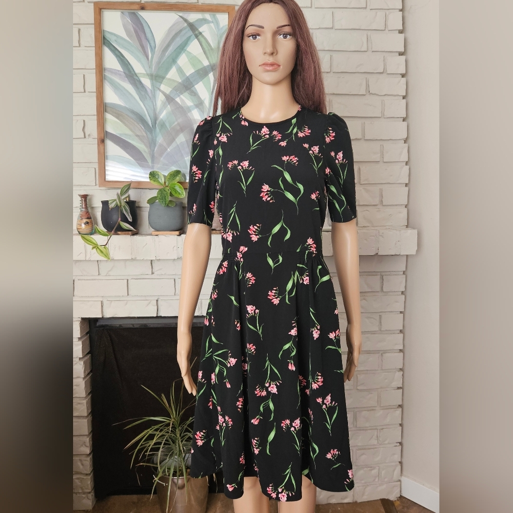 H&M black floral short sleeves midi dress